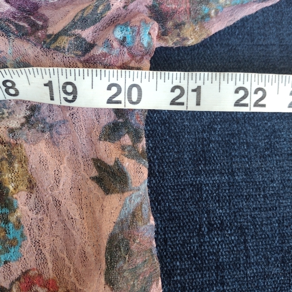 Anthropologie Akemi Kin Women Top Sz S Pink Floral Smocked Flare Sleeve Overlay - Picture 7 of 8